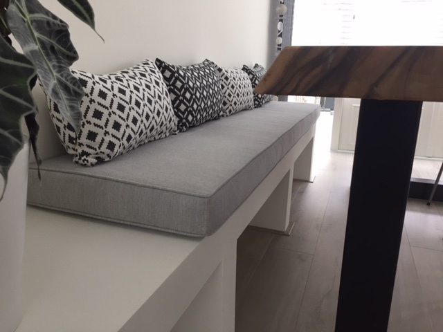 Kussens & zetels op maat | rawcreations bvba Kussens & zetels op maat | rawcreations bvba
